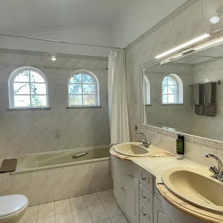 Poco By Check-in Portugal ヴィラ *