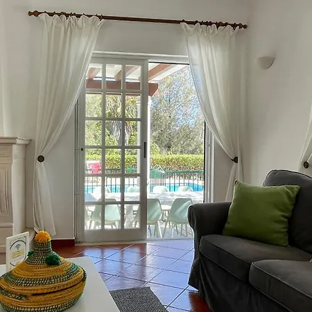 Poco By Check-in Portugal アルブフェイラ